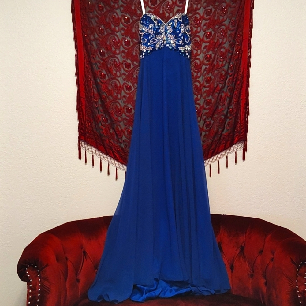 Karishma 15037 Size 2 Color Royal. ONE SNAP BROKEN!